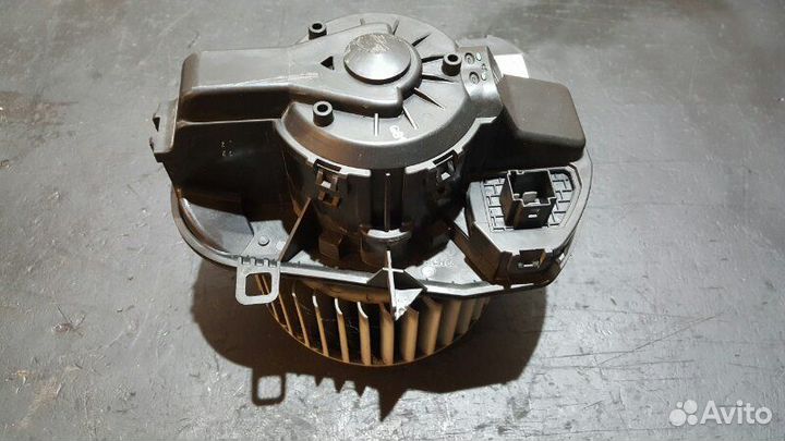 Мотор печки Porsche Cayenne 958 M4852 2011