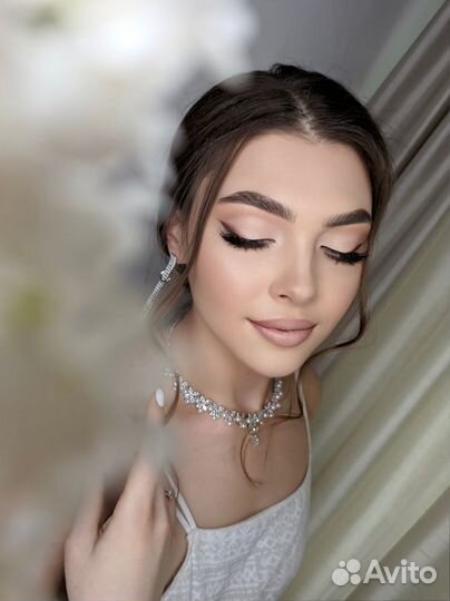 Макияж и прически с выездом Косы с канекалоном