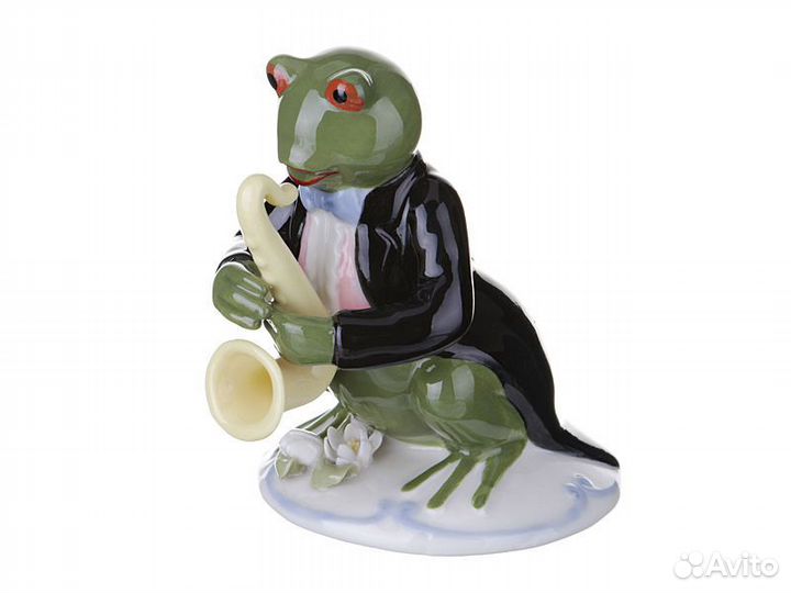 Статуэтка. Лягушка оркестр