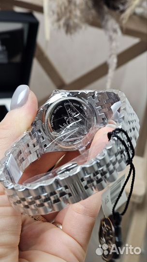 Наручные часы Gevril Naples