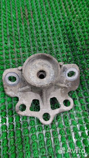 Опора амортизатора Opel Corsa D 2011