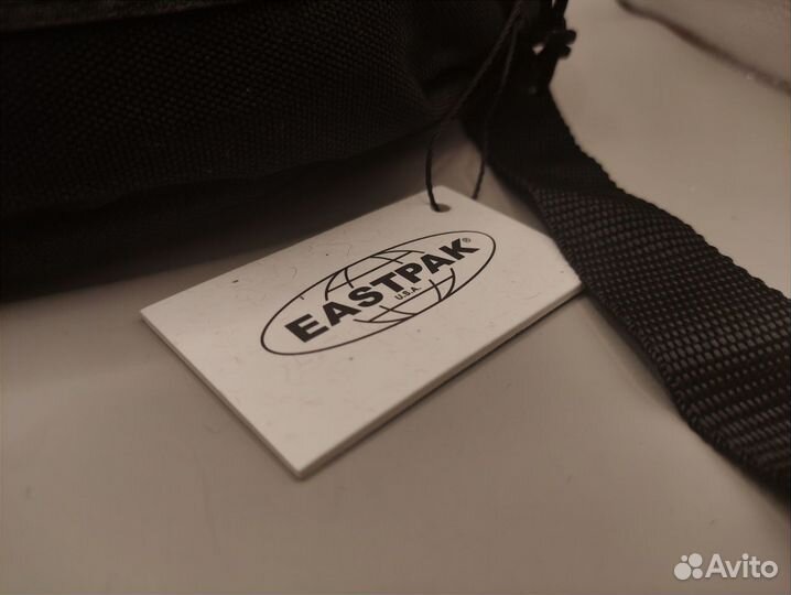 Сумка Eastpak Doggy Bag черная новая