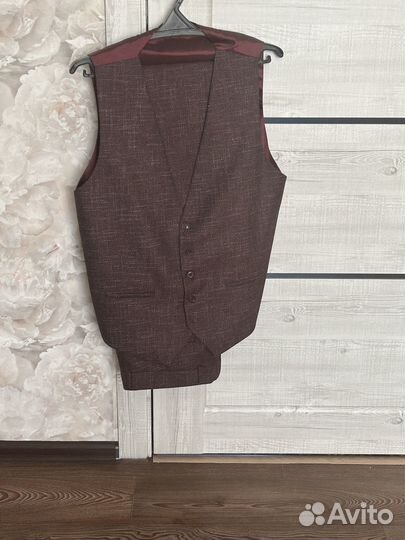 Костюм тройка мужской 54