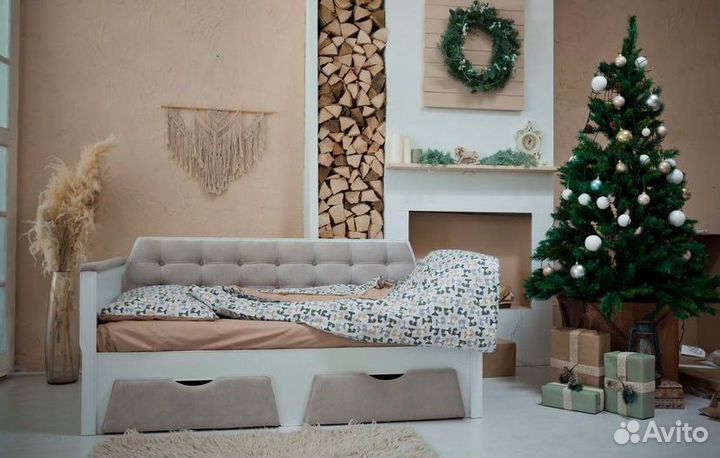 Детская кроватка с каретной стяжкой