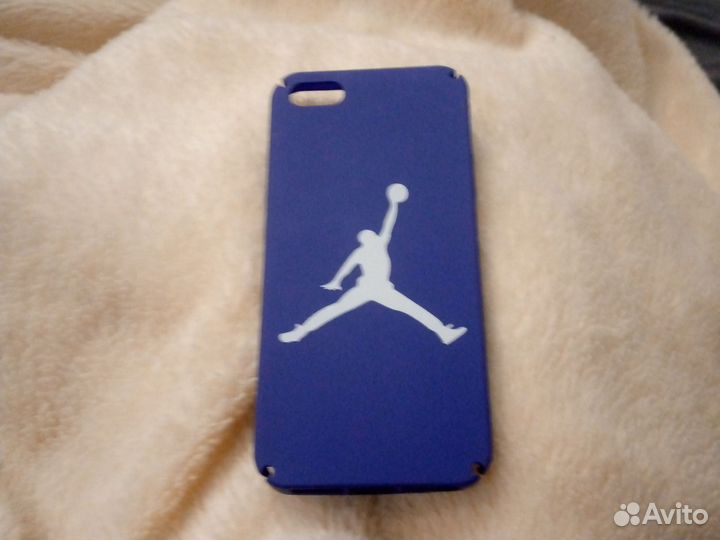 Чехол на iPhone 5s