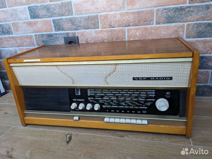 Ламповая радиола VEF radio