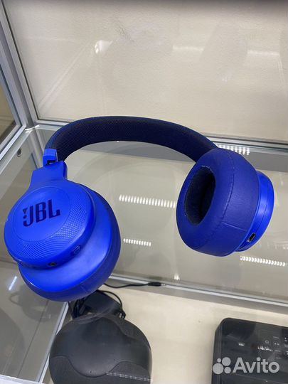 Беспроводные наушники jbl e45bt