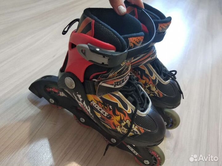 Роликовые коньки Рокес раздвижные 34-37