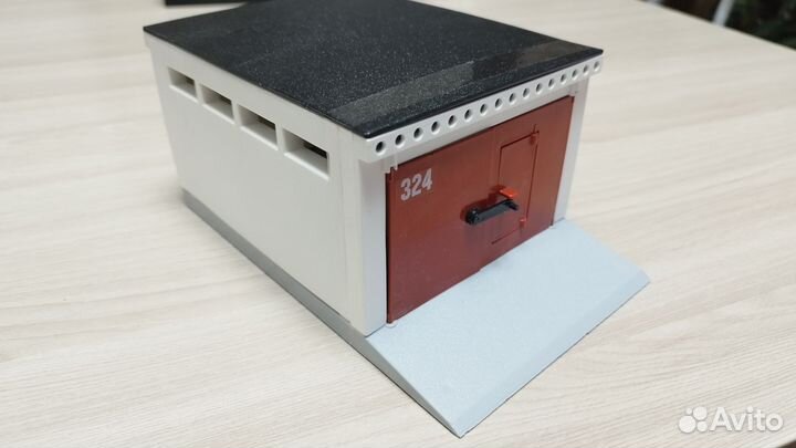 Гараж игрушка