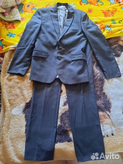 Школьный костюм,рост от 165-176. 9-11 класс