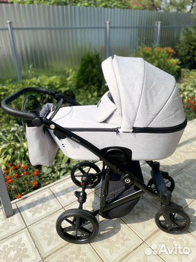 Коляска 2в1 Adamex Mobi Air