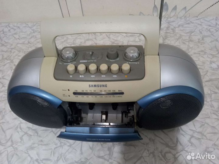Радиоприемник Samsung бу