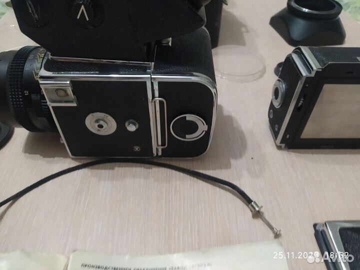 Зеркальная фотокамера Киев 88 TTL