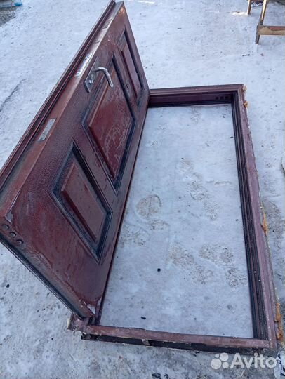 Дверь входная