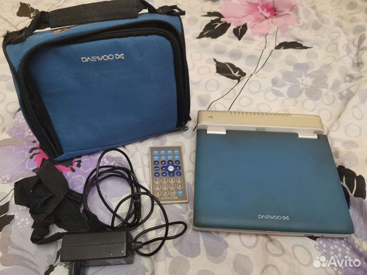 Портативный видеопроигрыватель