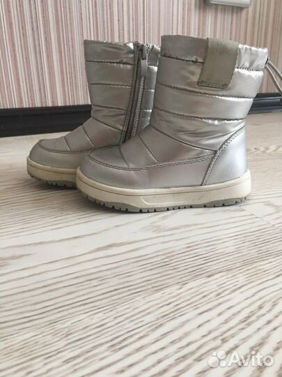 Демисезонные дутики. Размер 24