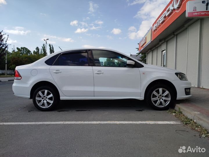 Volkswagen Polo 1.6 AT, 2017, 336 000 км