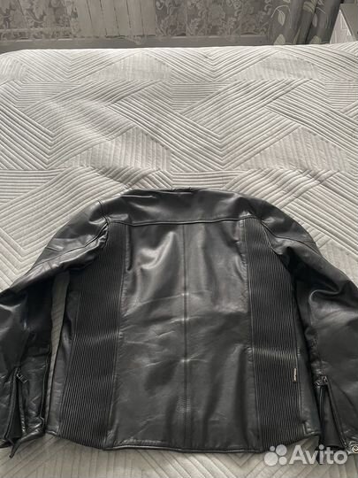 Мото куртка кожаная