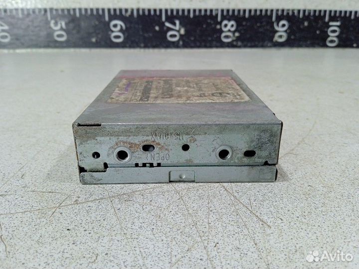 Блок управления магнитолой