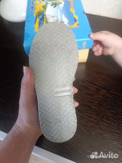 Полуботинки для девочки Котофей новые