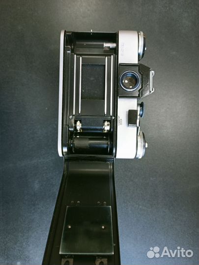 Пленочный фотоаппарат зенит е