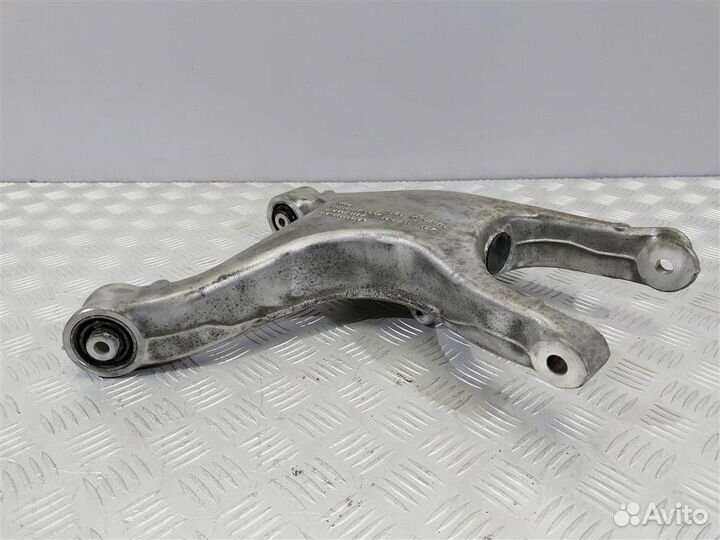 8R0505312F Рычаг задний правый Audi A6 C7