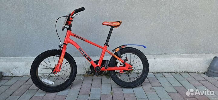 Прогулочный велосипед Mongoose 16