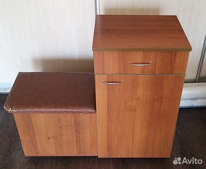 Тумба в коридор