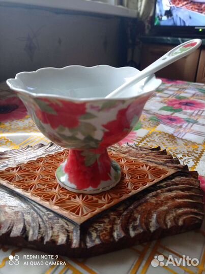 Креманка с ложечкой