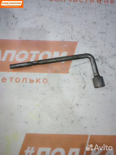 Ключ колесный (балонный) Chevrolet Cruze 2010