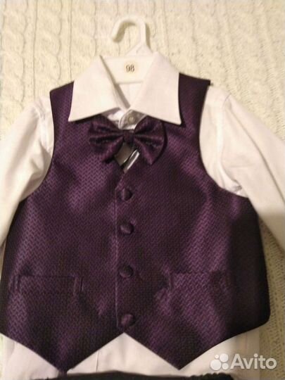 Костюм тройка р.98. мальчику
