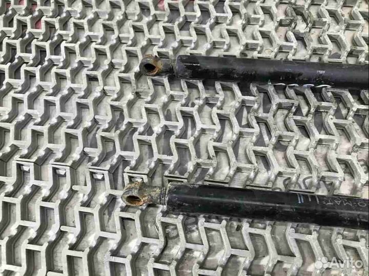 Амортизатор крышки багажника (3-5 двери) Honda Civic