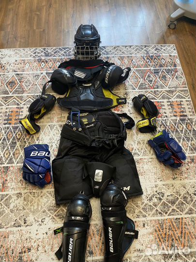 Комплект хоккейной формы размер 12 на 10-11 лет