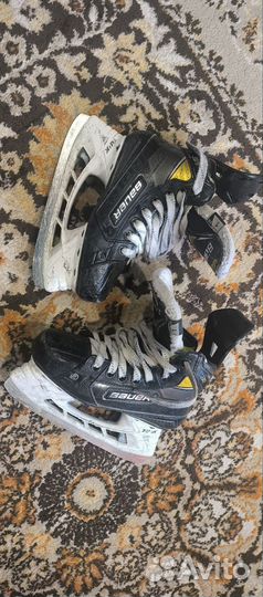 Хоккейные коньки