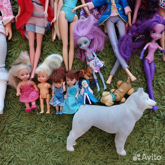24 куклы с платьями, домаш животными, детьми