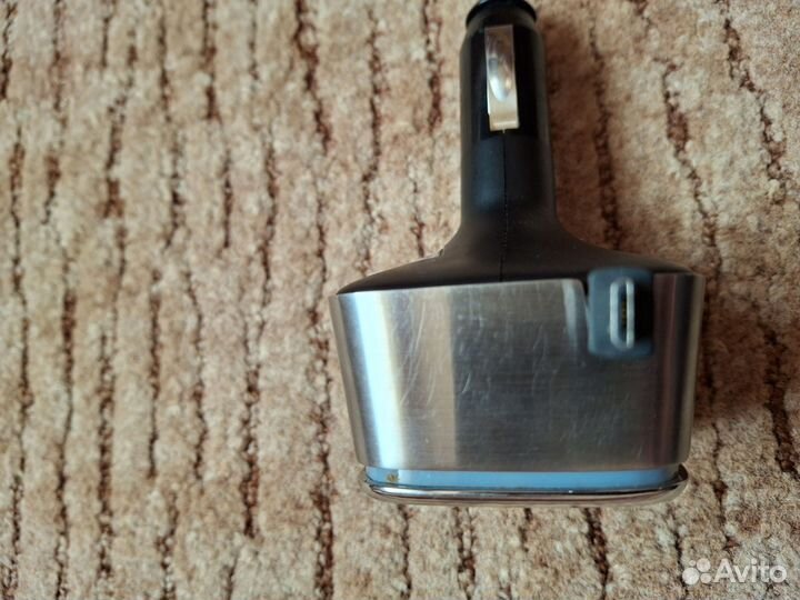 Автозарядка для телефона