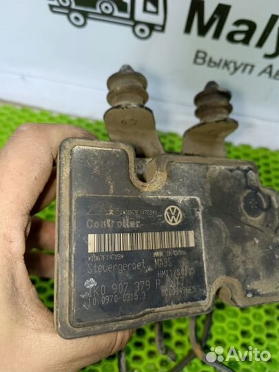 Блок ABS Volkswagen jetta 5 1ko907379p