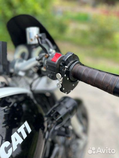 Ducati Monster S2R 1000