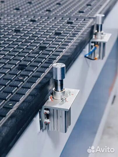 Обрабатывающие центры с чпу с автотолкателем