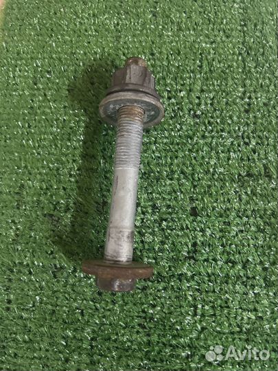 Эксцентриковый болт Audi Q7