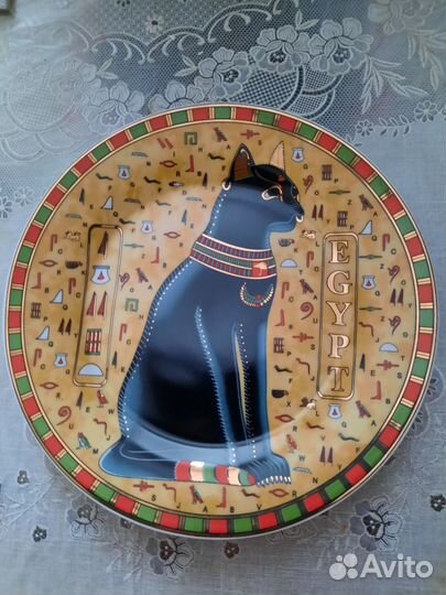 Тарелки настенные тематические, винтаж