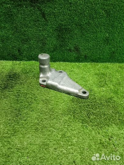 Кронштейн двигателя Audi A6 Allroad Quattro C5