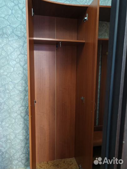 Шкаф в прихожую бу