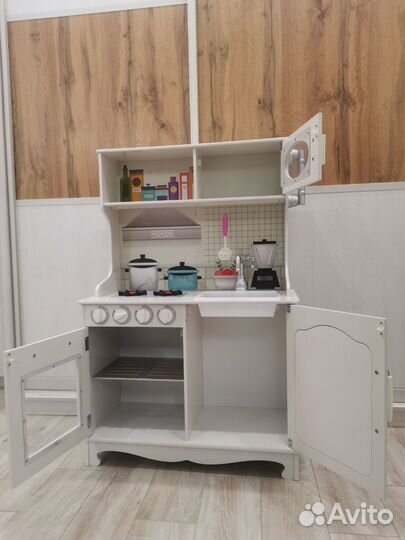 Детская деревянная кухня