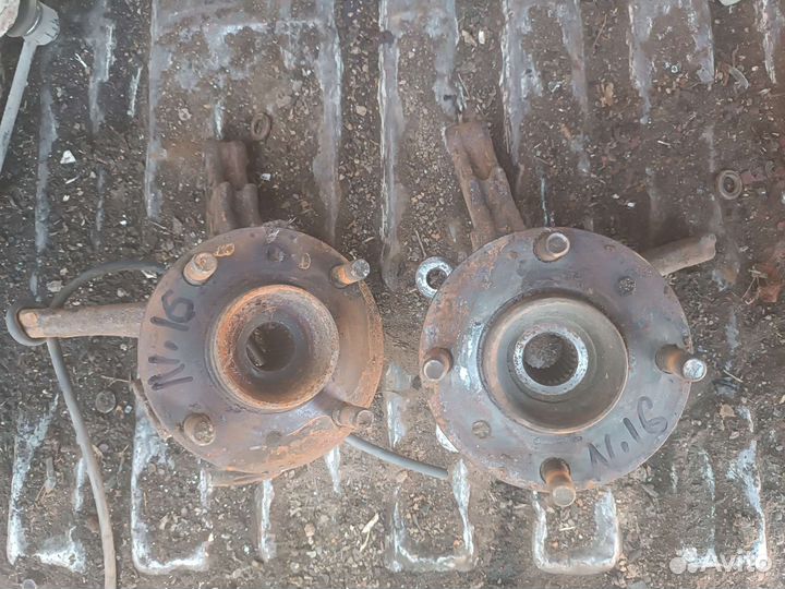 Кулак поворотный almera n16