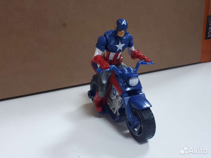 Коллекционная игрушка Капитан Америка hasbro