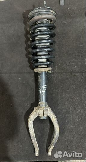 Передние стойки,амортизаторы Sonata 4 Magentis 1