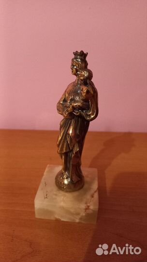 Статуэтка Дева Мария с младенцем