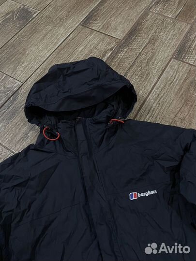 Чёрная ветровка куртка Berghaus на мембране М ориг