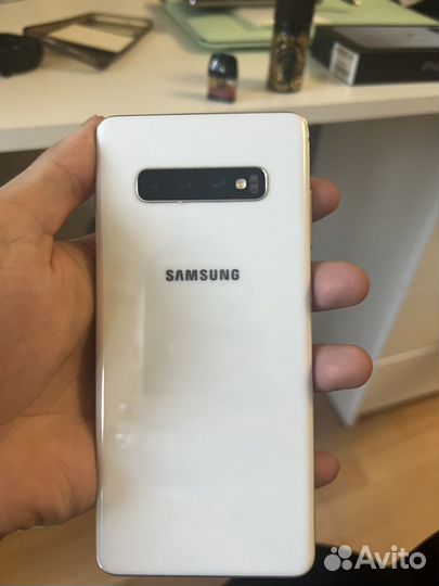 Samsung Galaxy S10+, 8/128 ГБ